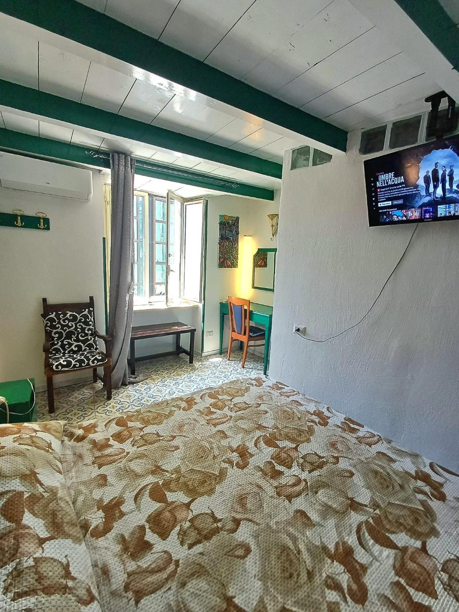 Guest house Goldencube Naples