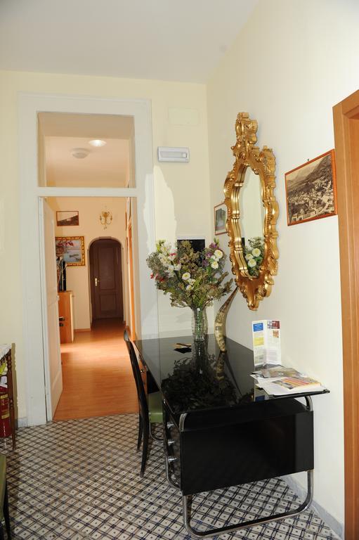 D'incanto A 2* Naples