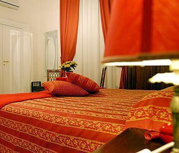 Guest house Bed & Breakfast Napoli Centrale 3*