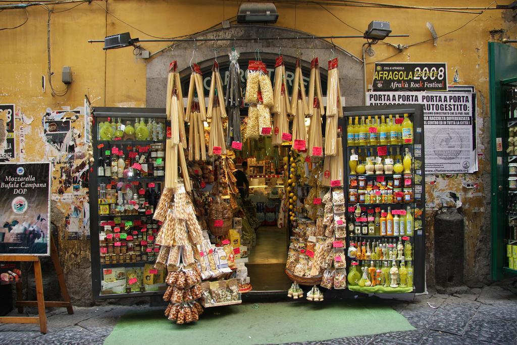 Bed & Breakfast Spaccanapoli Bros. Naples