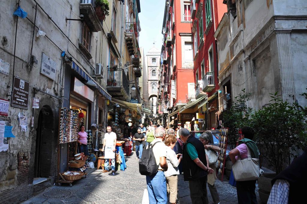 Bed & Breakfast Spaccanapoli Bros. Naples