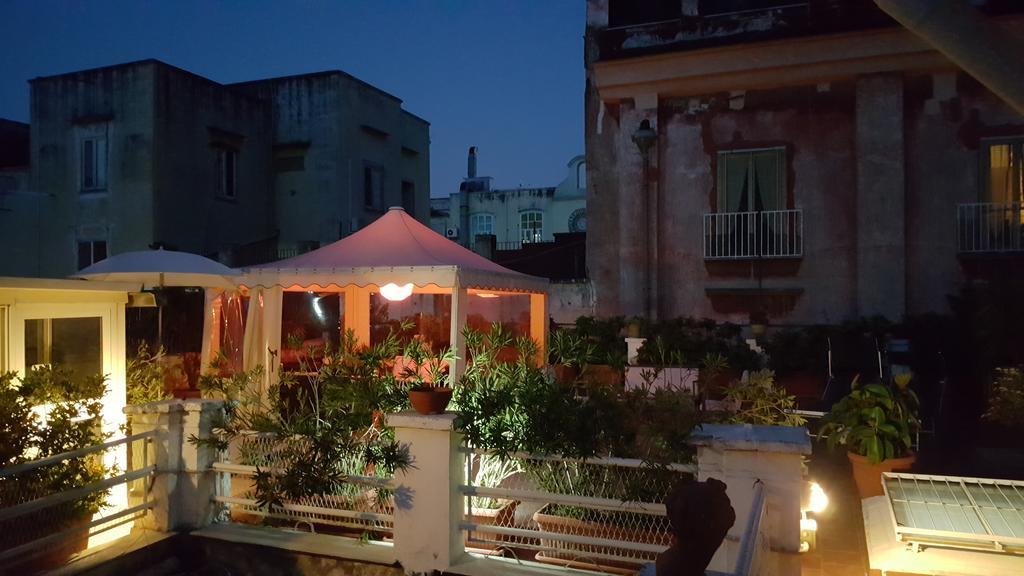 Soriano44 3* Naples