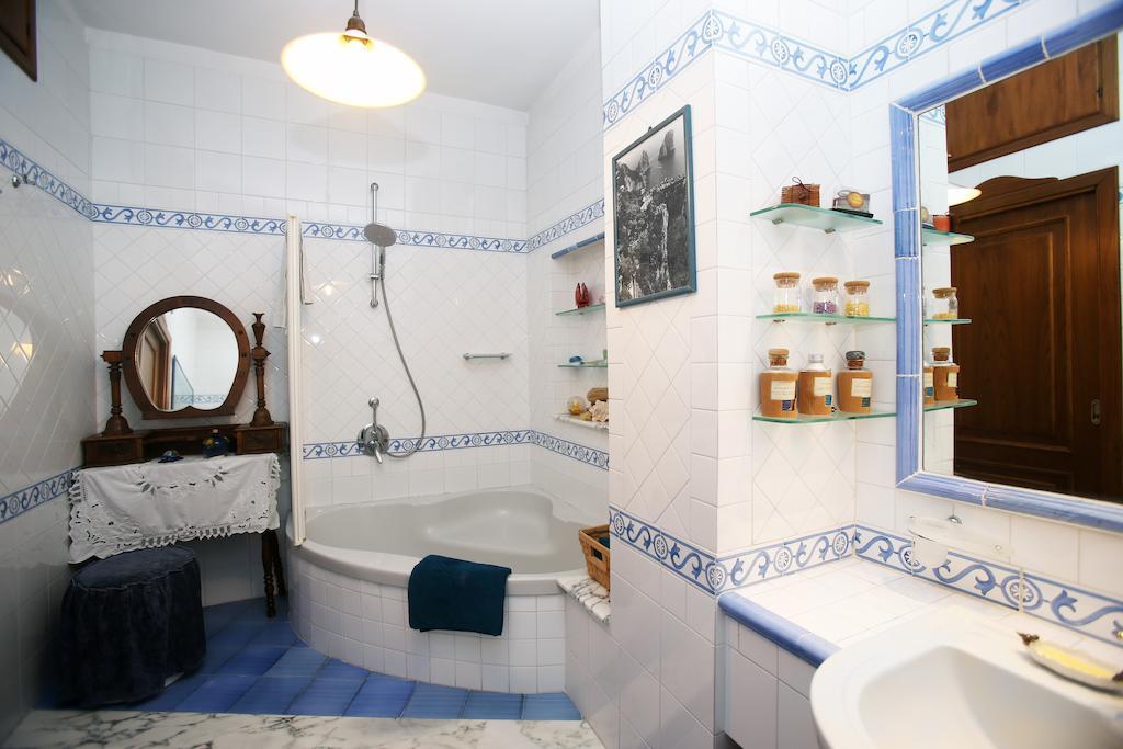 Bed & Breakfast La Rocca Di Loyola Naples