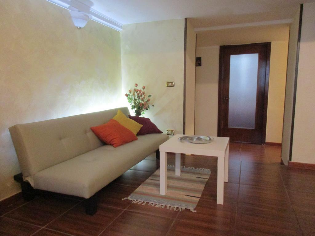 Nell'antico Palazzo Salsi Apartment *