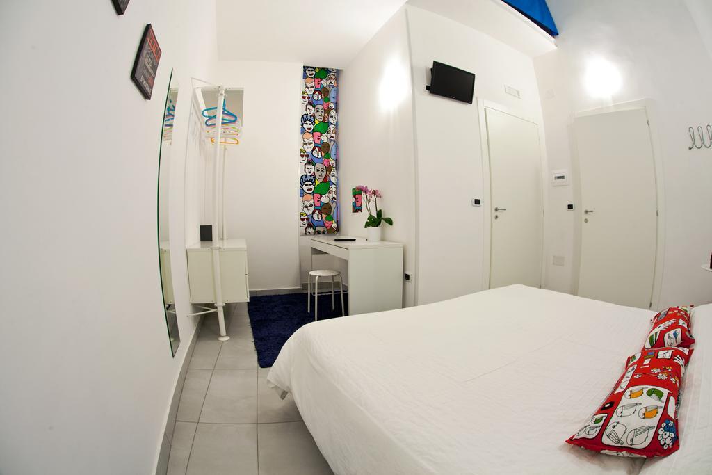 Behouse And Breakfast Guest house 3*