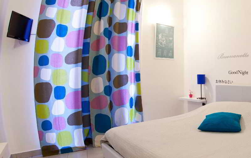 Guest house Behouse And Breakfast Naples