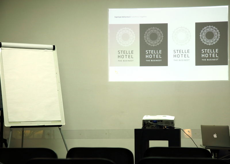 Stelle The Businest 4* Naples