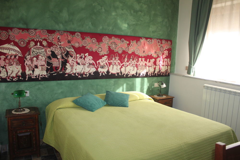 Casamiranapoli Bed & Breakfast 3*