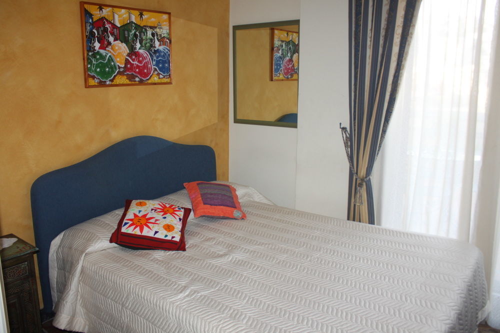 Casamiranapoli Bed & Breakfast 3*