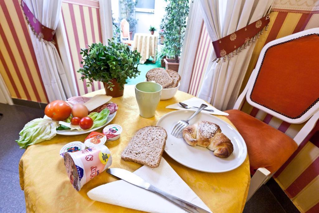 Bed & Breakfast Medinaples 2*