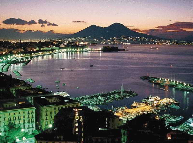 Ideal Walk Hotel Naples