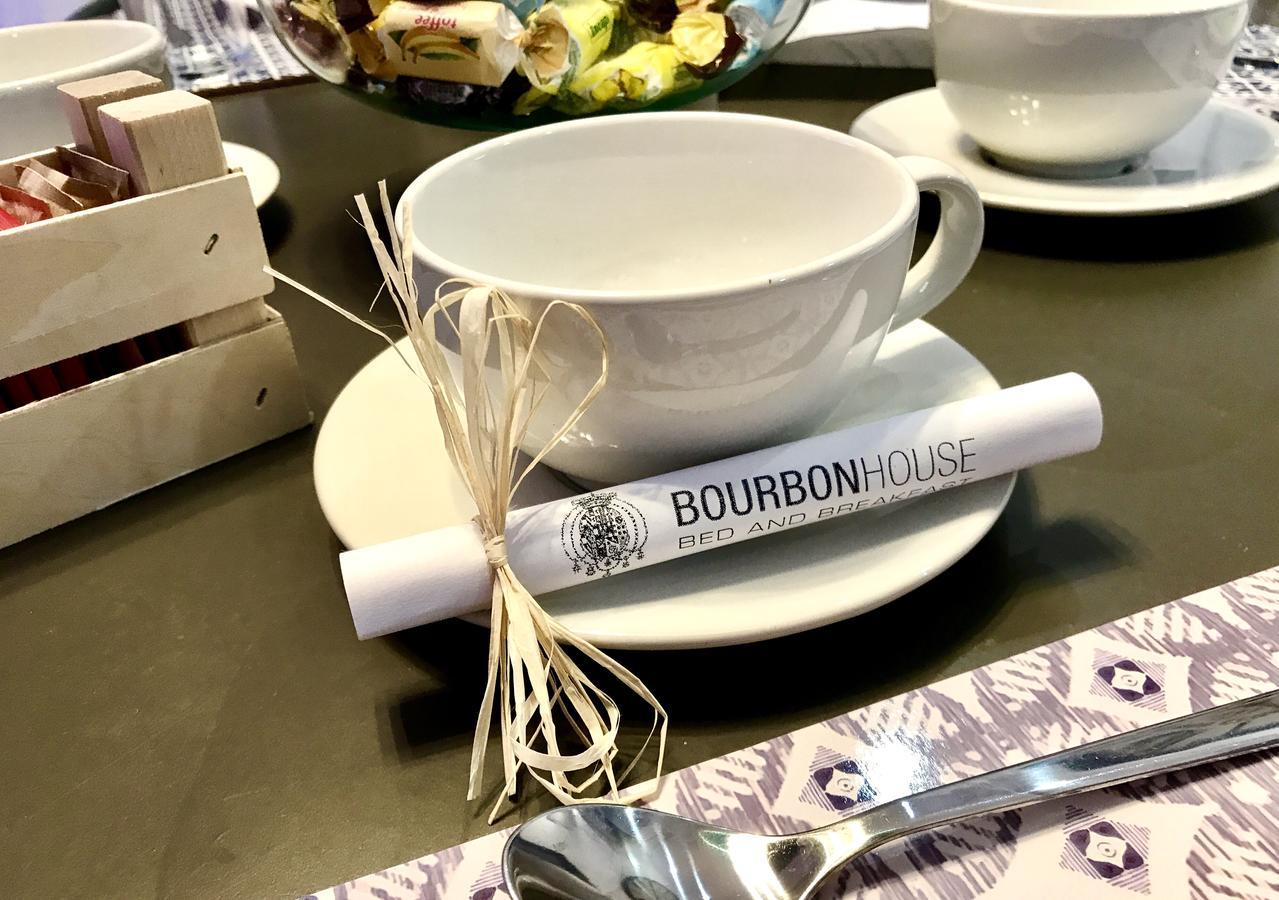 Bourbon House Bed & Breakfast *