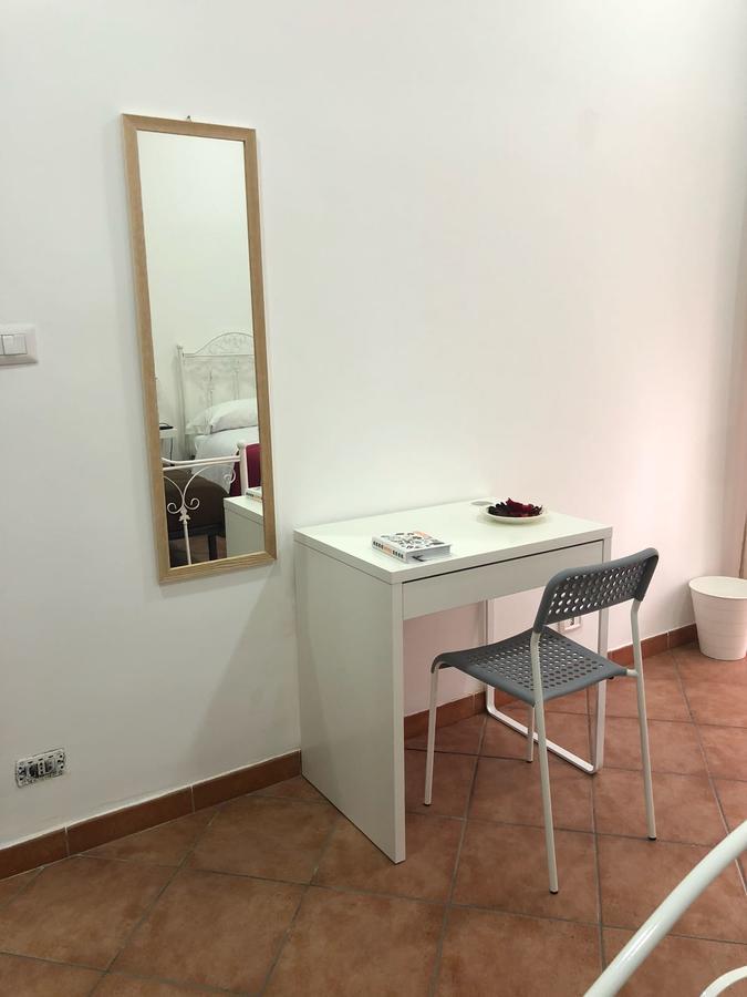 Partenope Legend Bed & Breakfast Naples