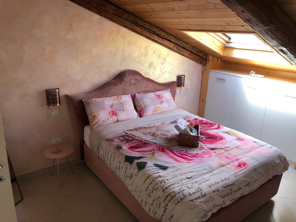 La Mansarda Bed & Breakfast Naples