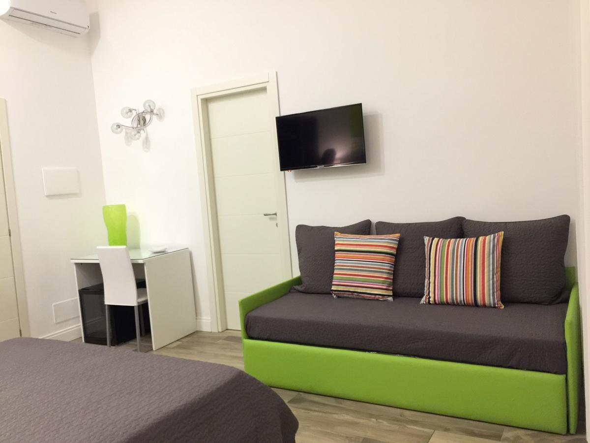 Casa Caracciolo Bed & Breakfast Naples