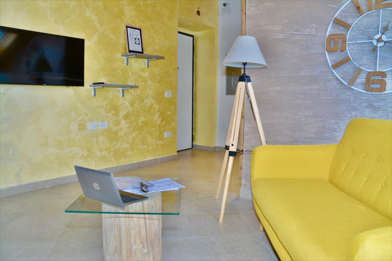 Bed & Breakfast La Mansarda Naples