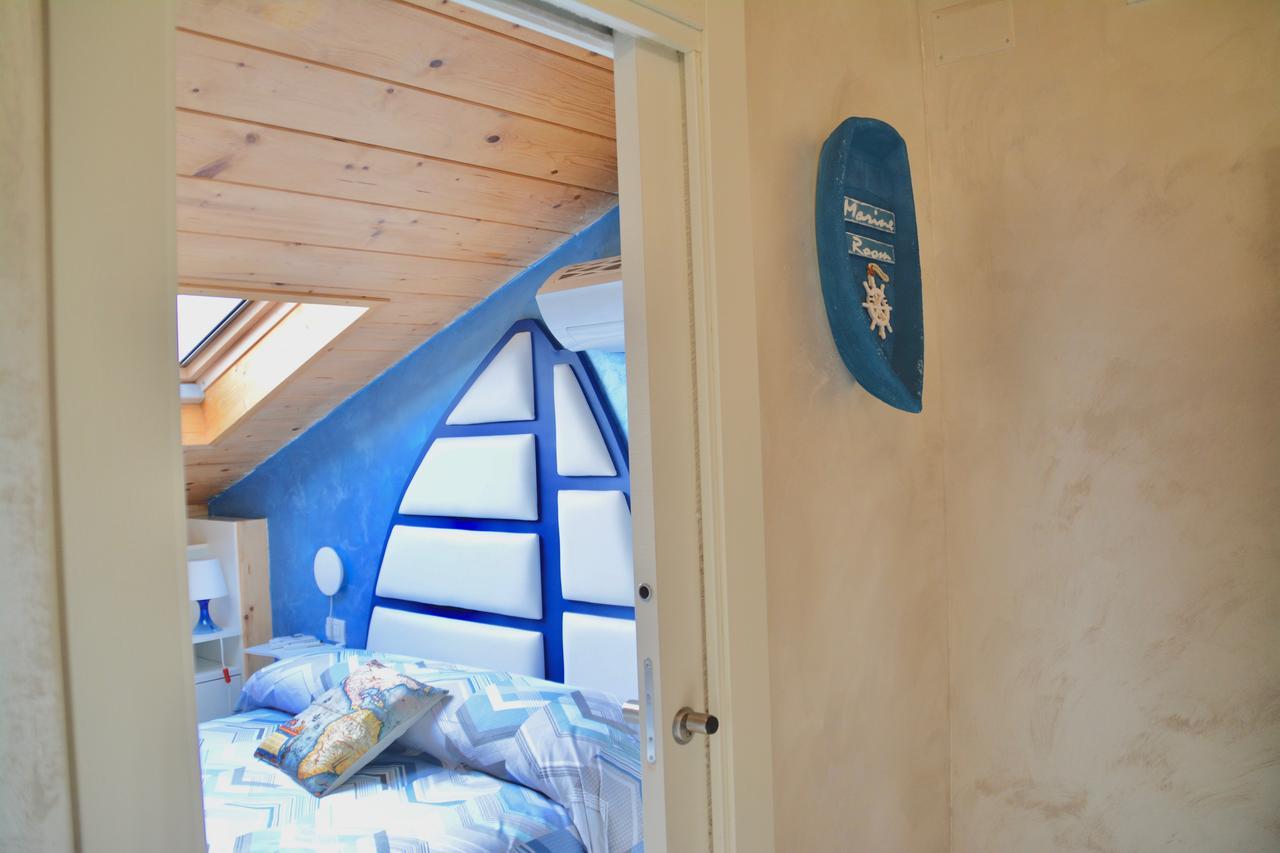 Bed & Breakfast La Mansarda Naples