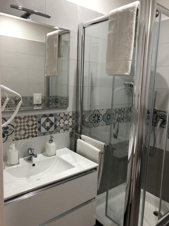 Chiaia Bed & Breakfast Naples