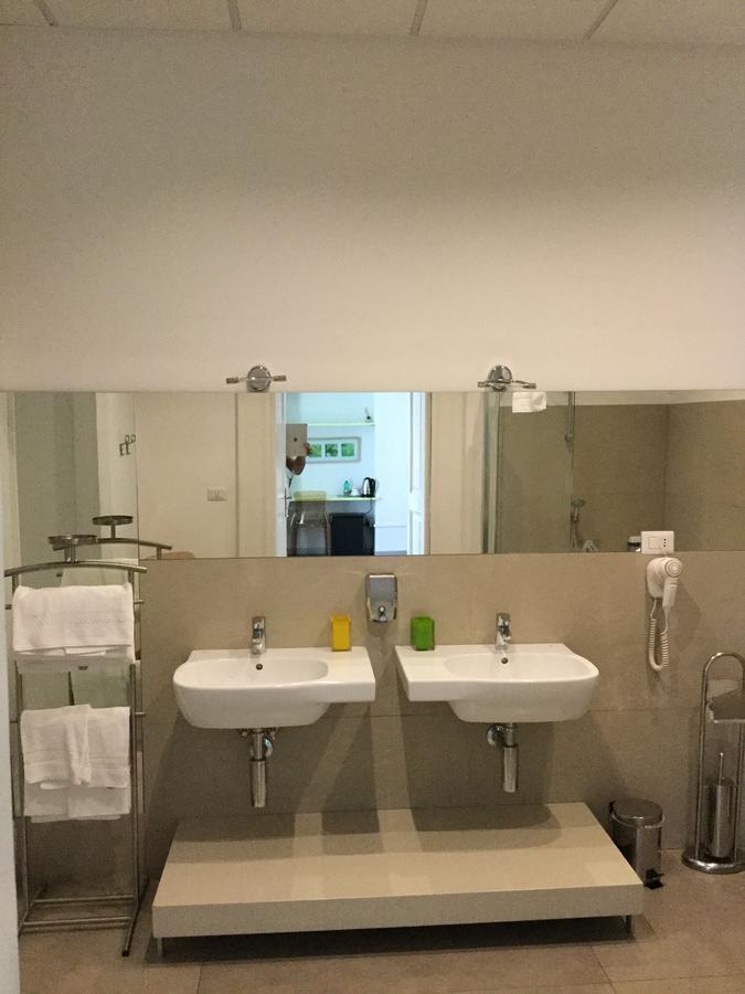 Dsquare Guest house *