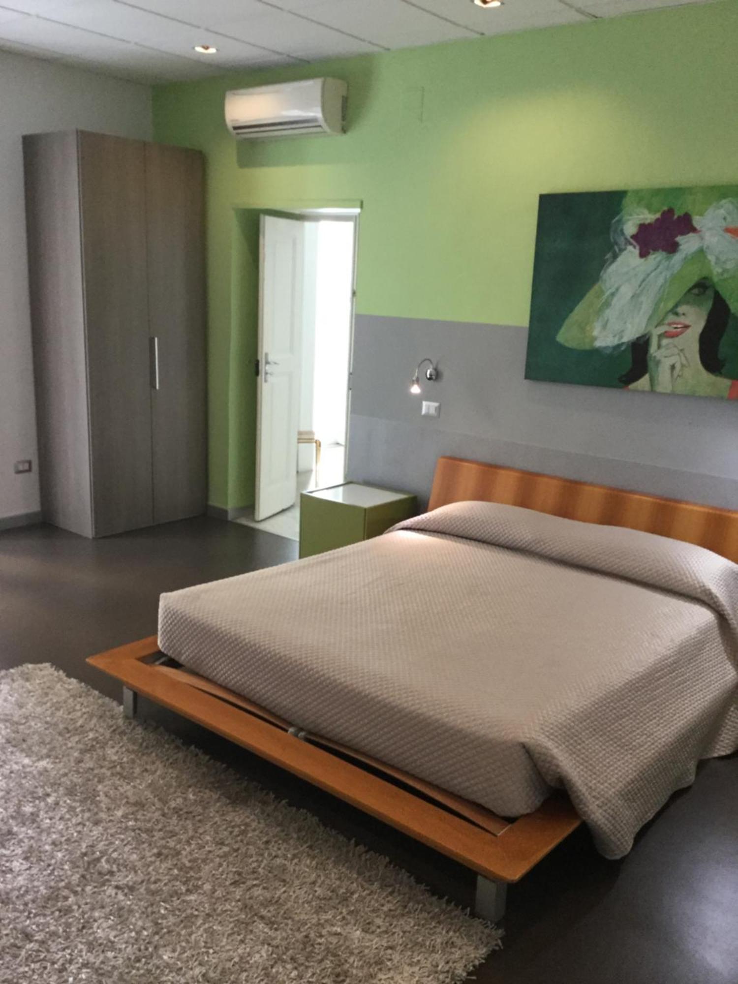 Dsquare Guest house *