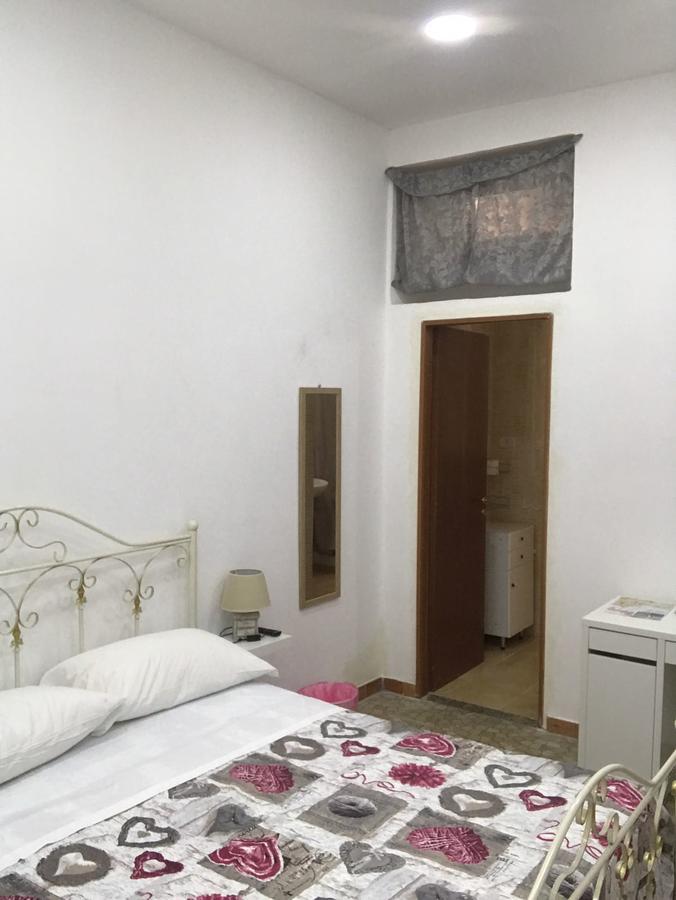 Partenope Legend Bed & Breakfast *