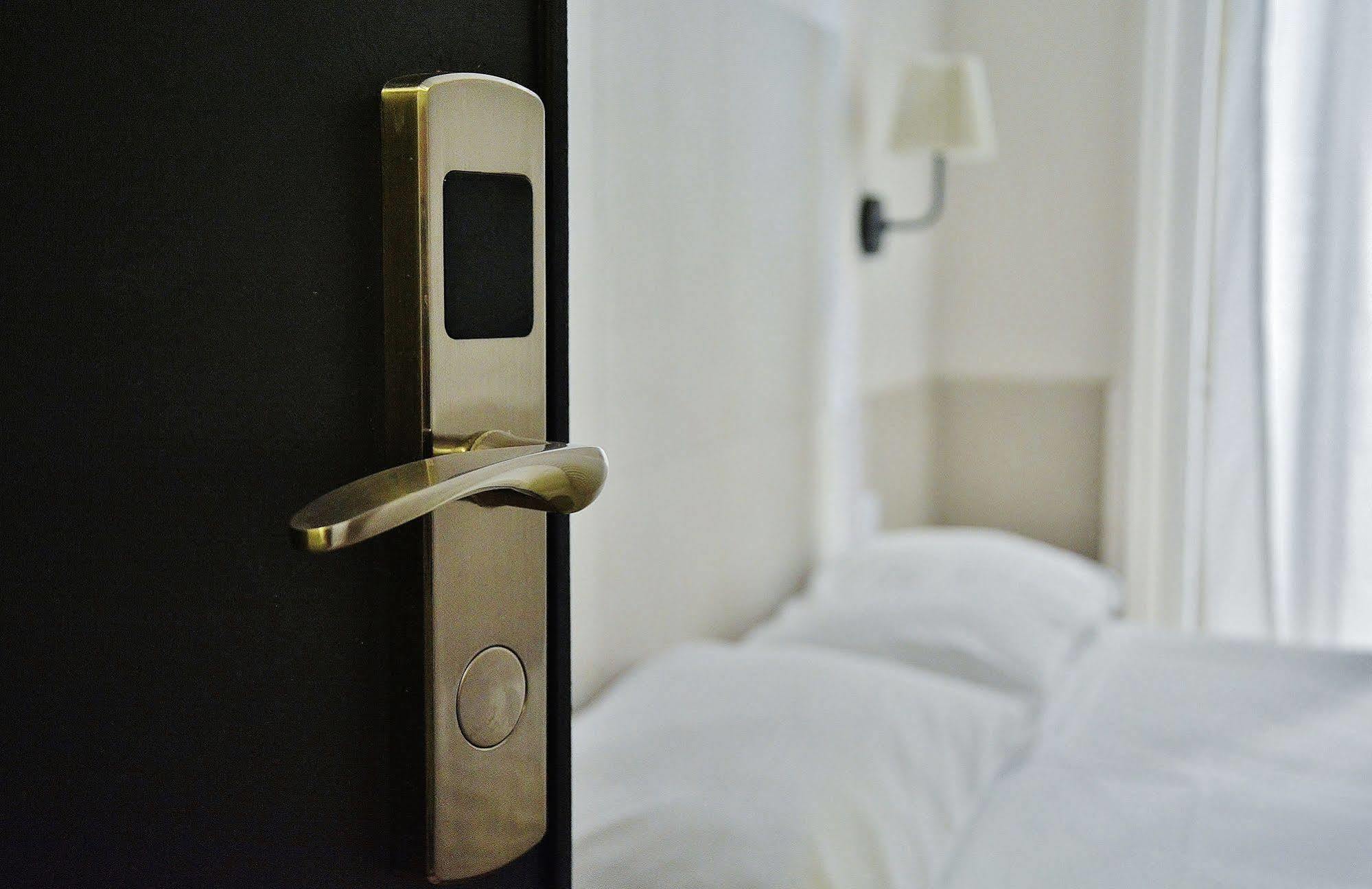 Hotel Ideal Walk Naples