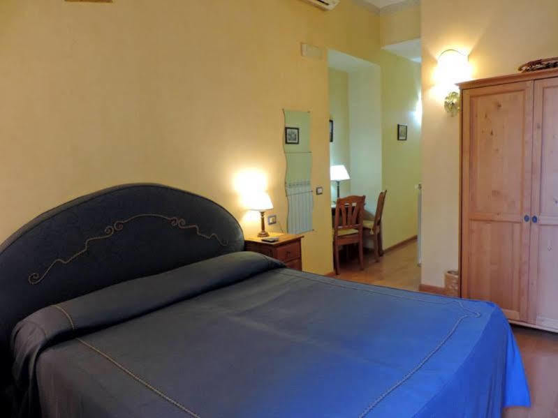 Bonapace Portanolana 3* Naples