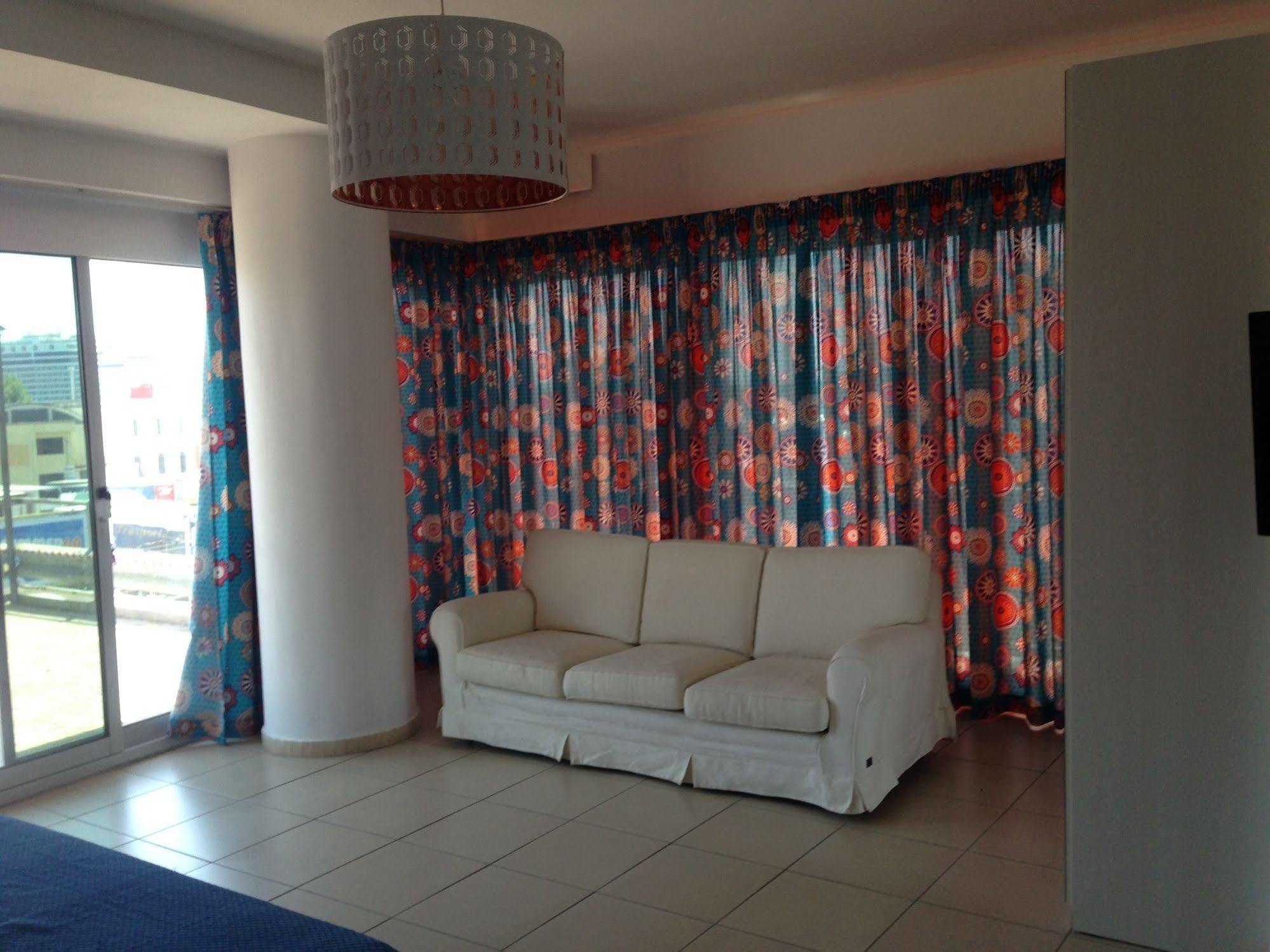 Bed & Breakfast Marina Resart Rooms & Suite