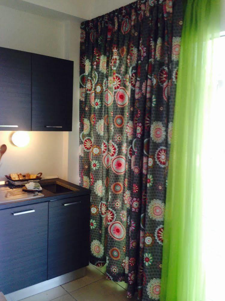 Marina Resart Rooms & Suite