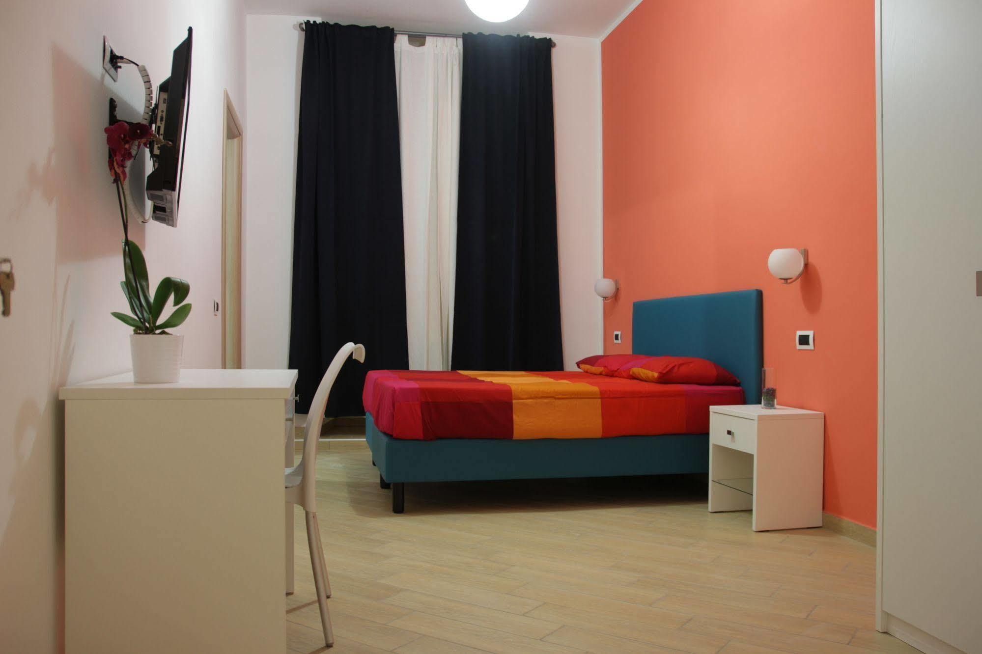 Bovio Modern 3* Naples