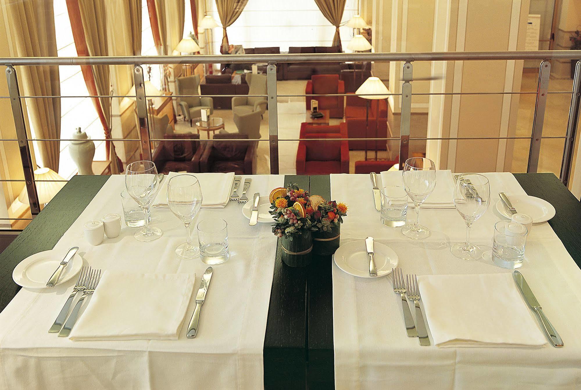 Hotel Renaissance Mediterraneo Naples