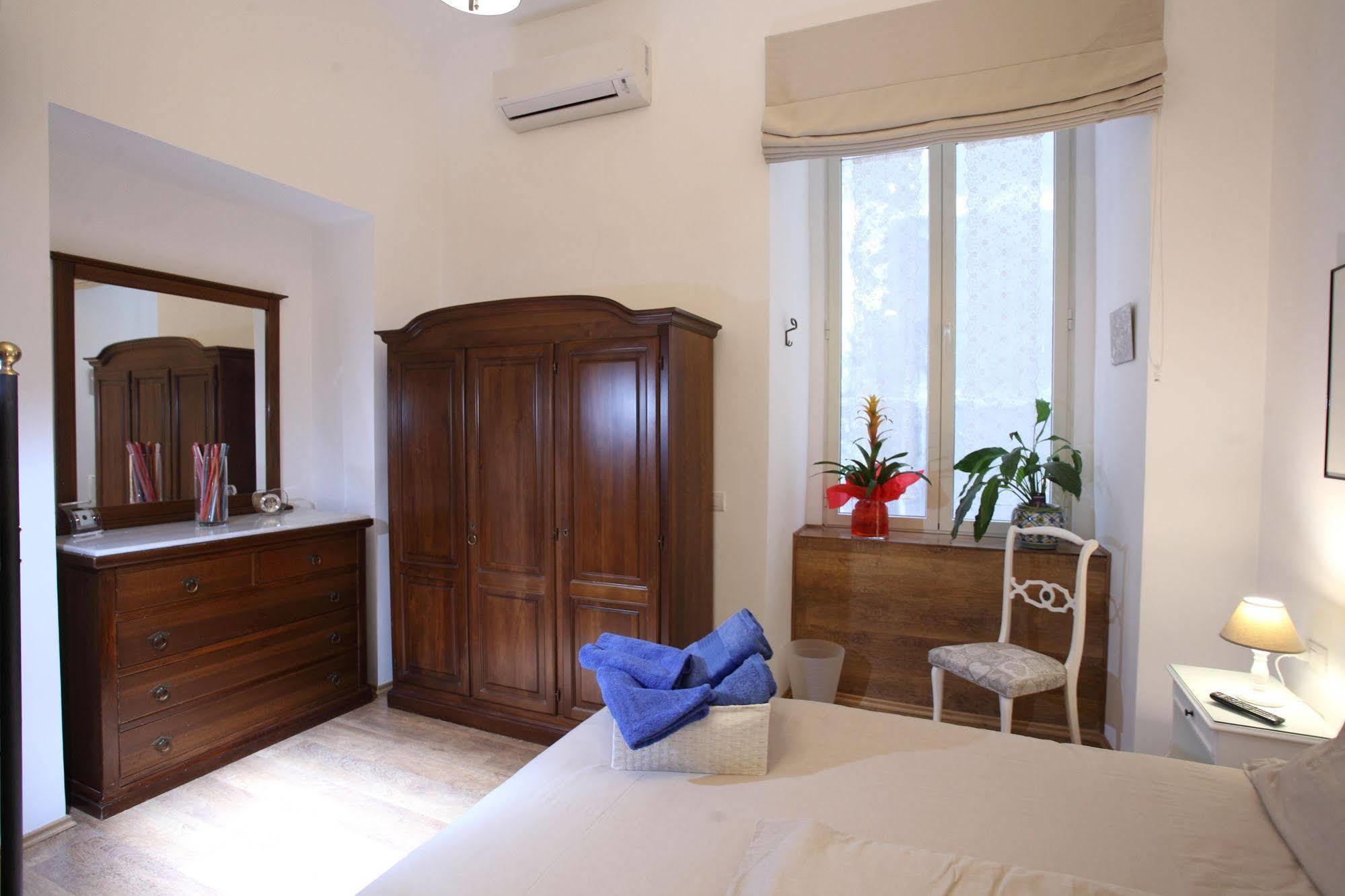 Pietrasanta Lt