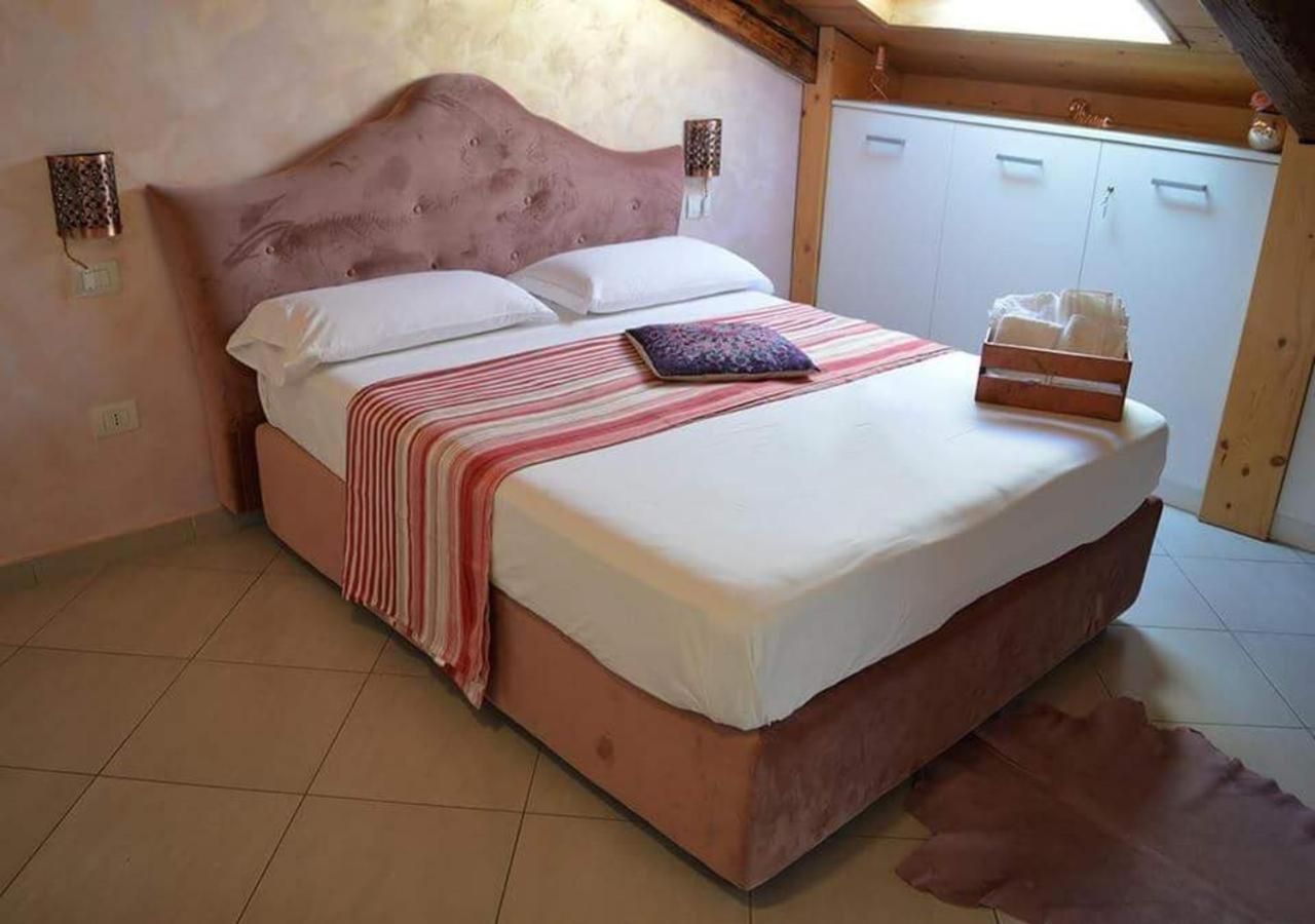 Bed & Breakfast La Mansarda Naples