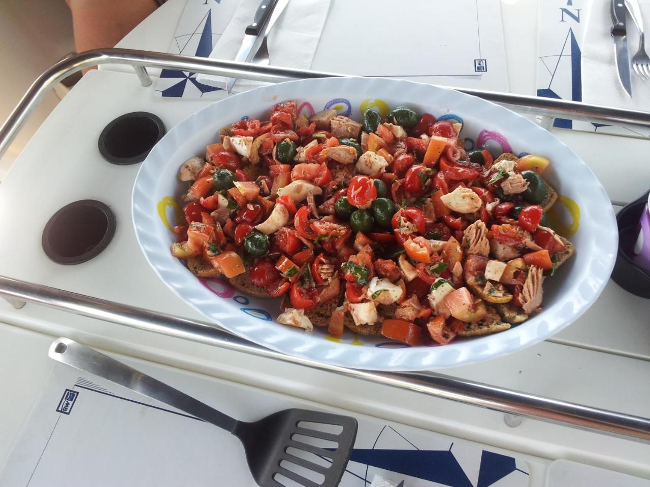 Scugnizza * Naples