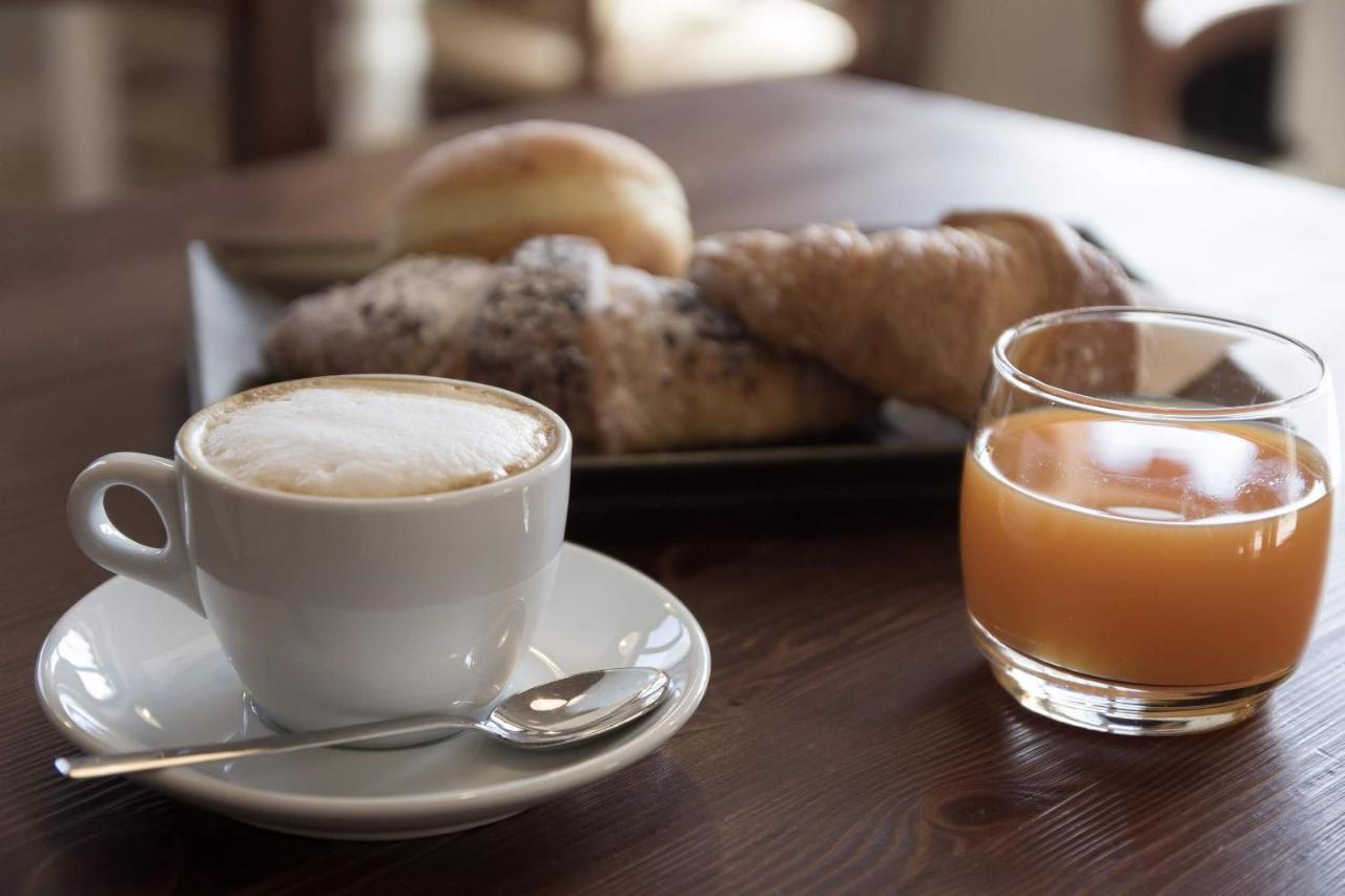 La Tela Bianca Bed & Breakfast