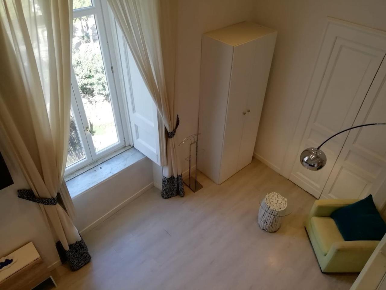 Neapolis Bellini 2*