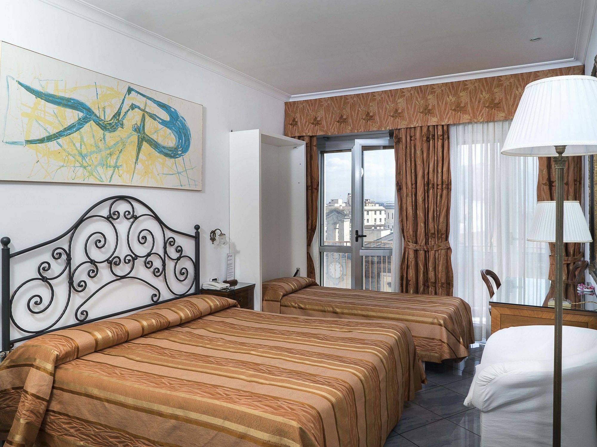 Fiorentini Residence Napoli 3*