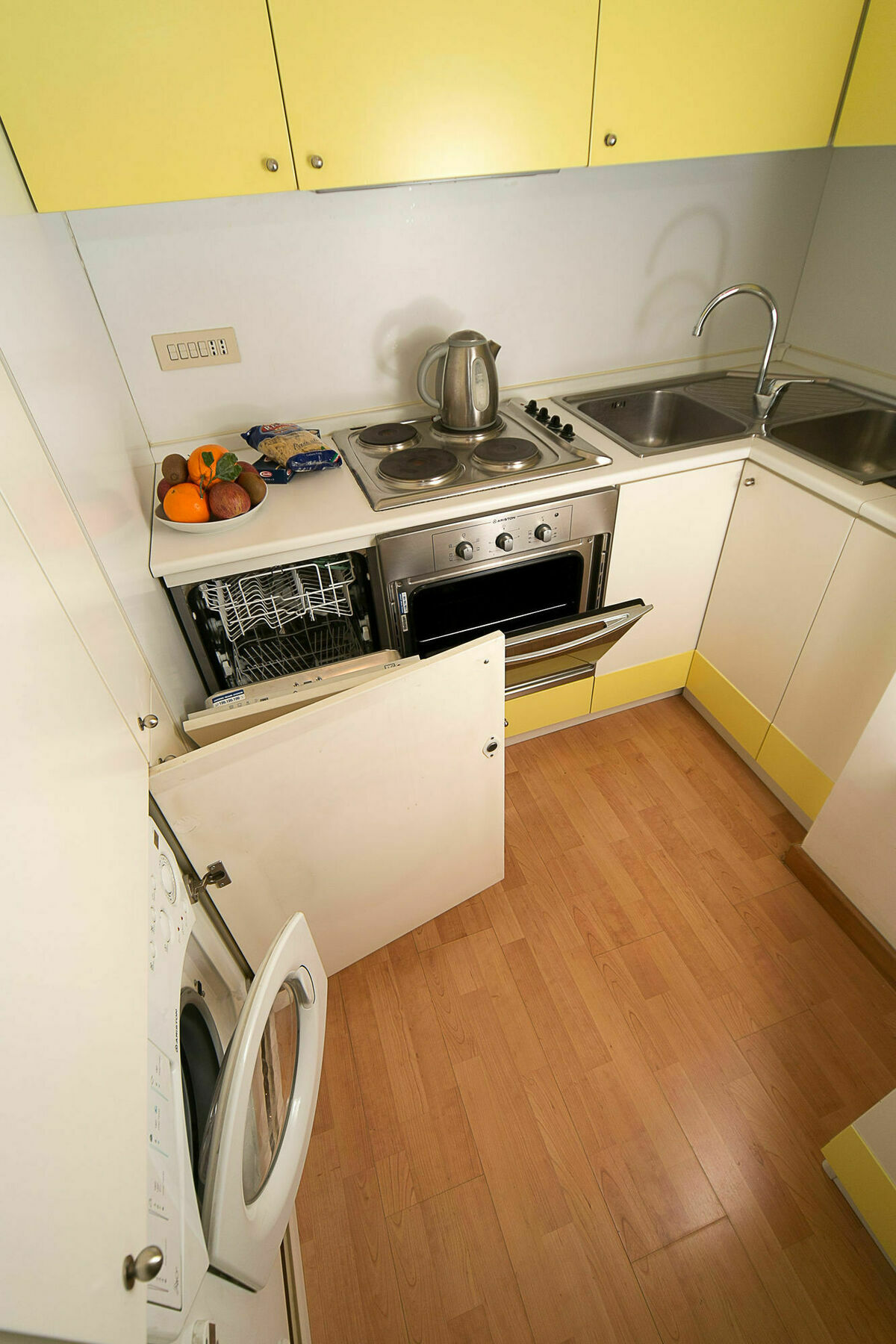 Fiorentini Residence Napoli 3* Naples