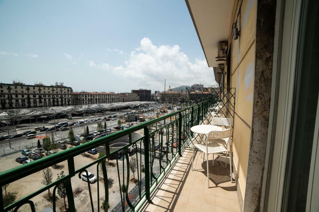 Paradise Naples