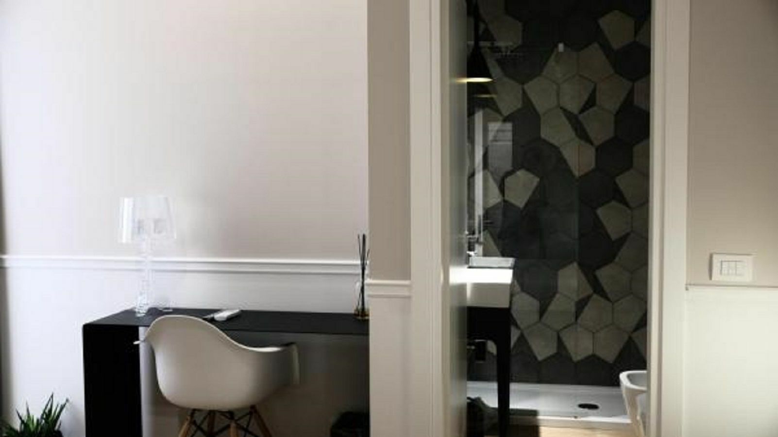 Five Boutique 2* Naples