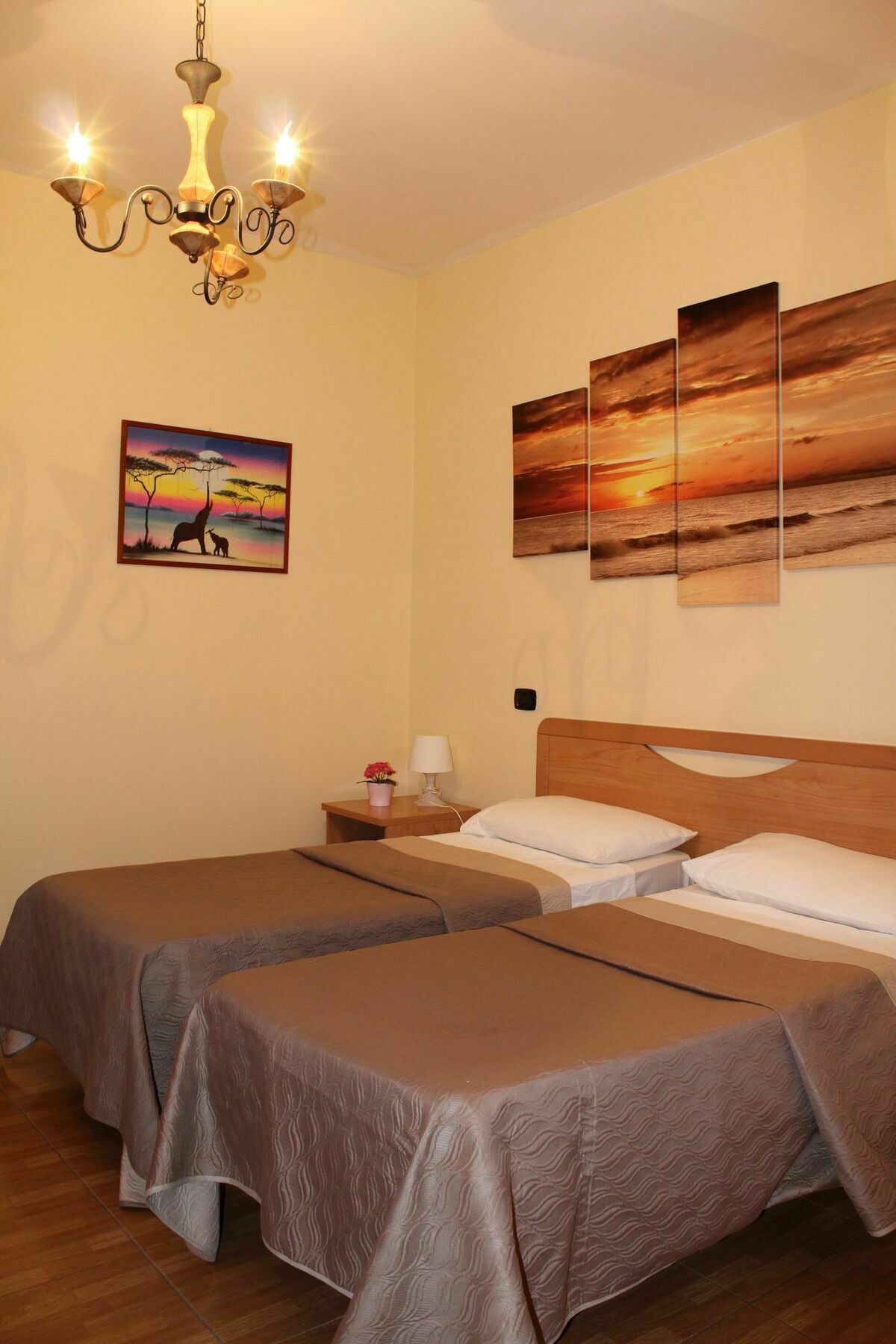 Maria 3* Naples