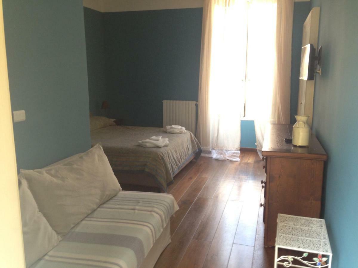 Luca Giordano N6 Bed & Breakfast
