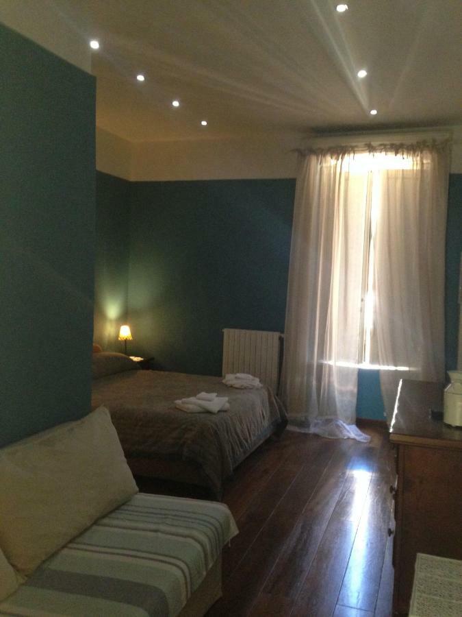 Luca Giordano N6 Bed & Breakfast *