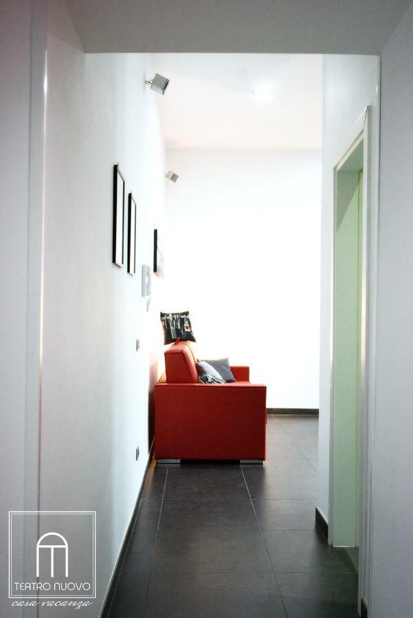 Casa Vacanza Teatro Nuovo Apartment *