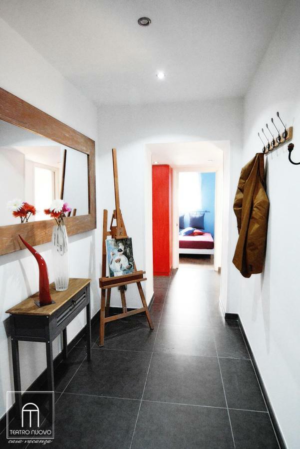Casa Vacanza Teatro Nuovo Apartment Naples
