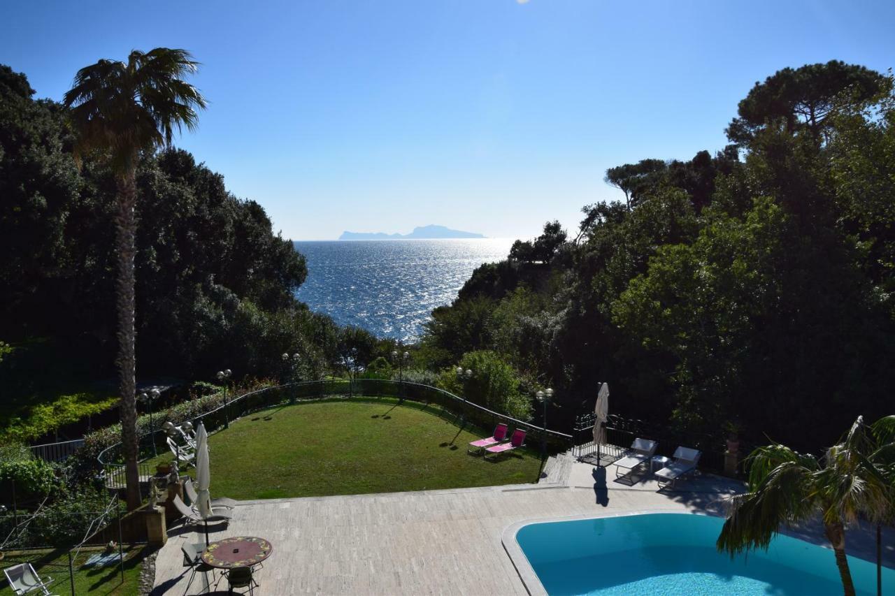 Holidays Family - Pool In Front Of Capri * Naples
