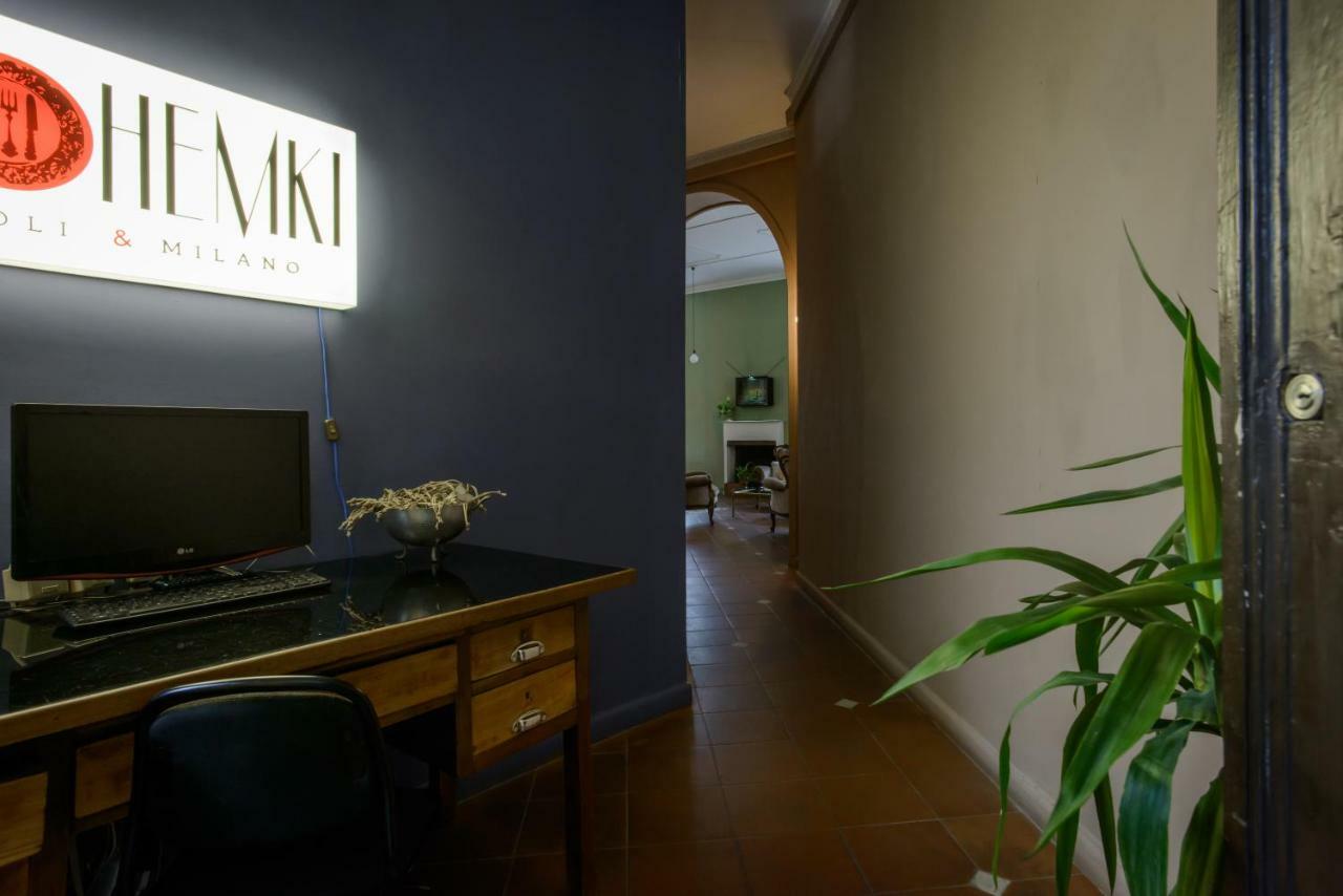 Bohemki: Galleria Umberto I° Bed & Breakfast