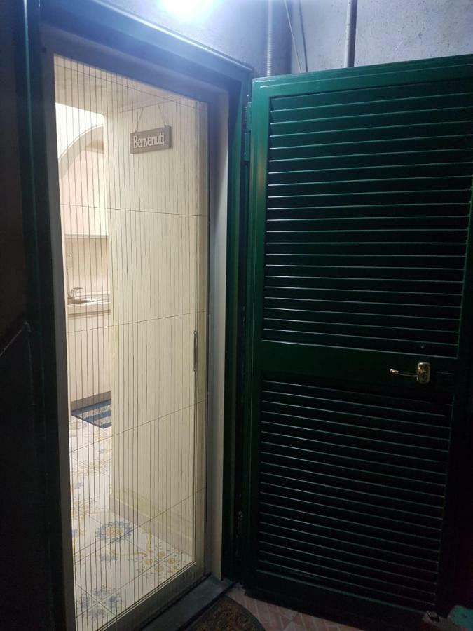 Sannazzaro 7 * Naples