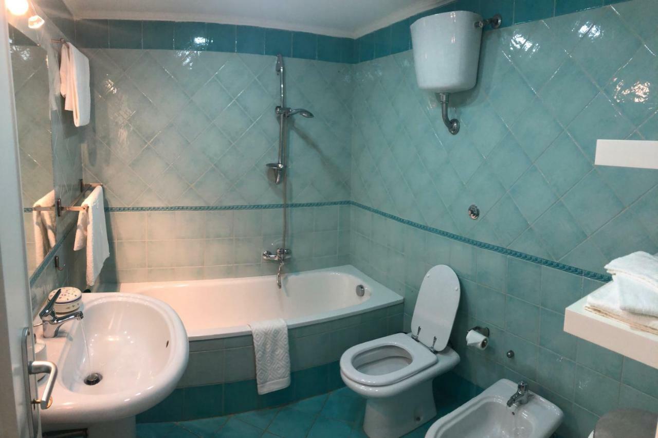 La Casetta Rossa Apartment *