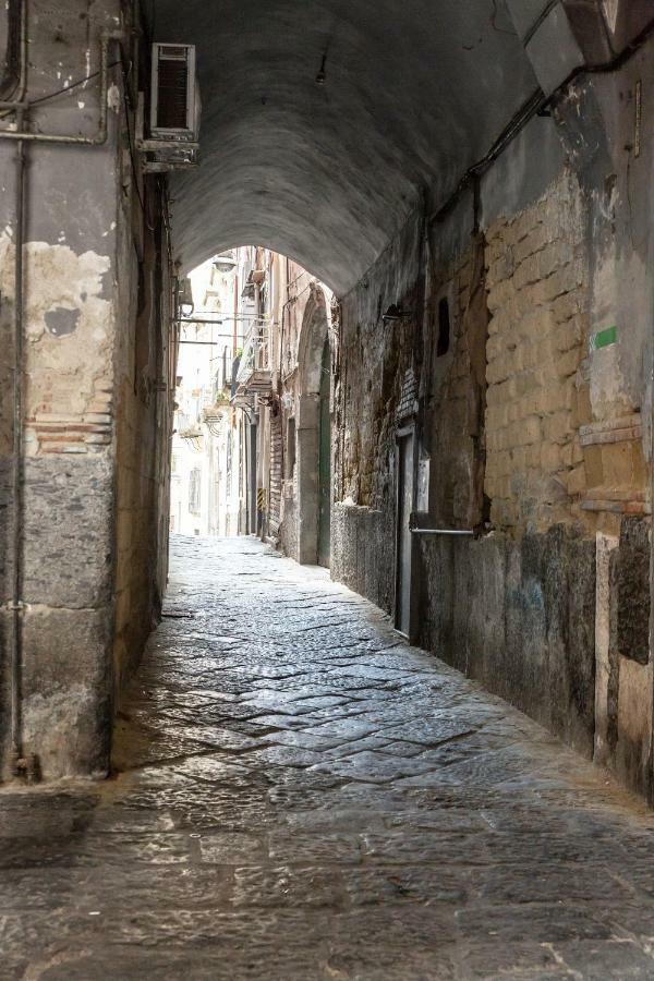 Vecchia - Tribunali Naples